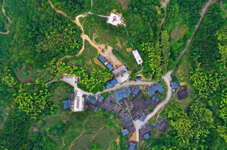 让这抹红,映染福建大地