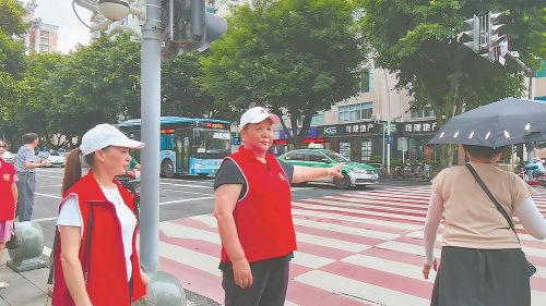 福建：志愿服务涌动“大妈力量”