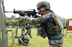 在“备战”？“这才是台湾真正的危机所在”