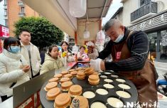 留榕过年，感受温暖的两位台胞吐露心声：“在这也是团圆年”