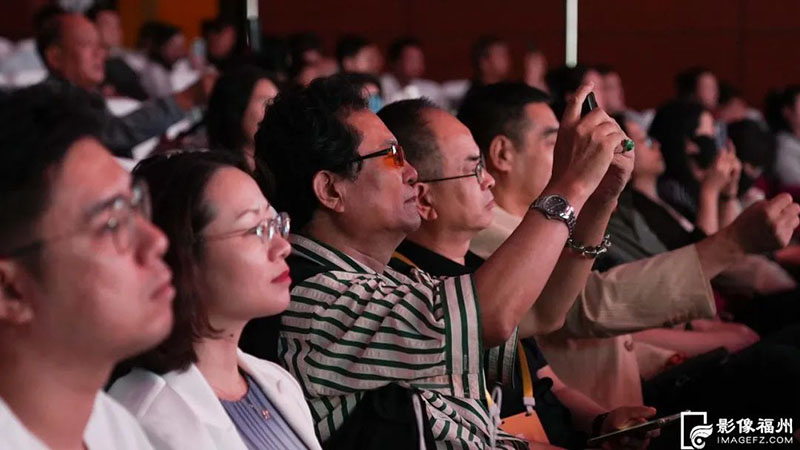 现场观众凝神欣赏演出。福州市文旅局供图