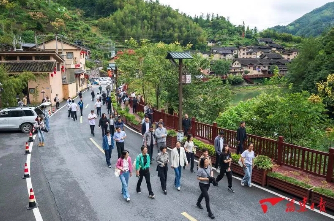 新福建这十年:特色振兴路 铺展山水间