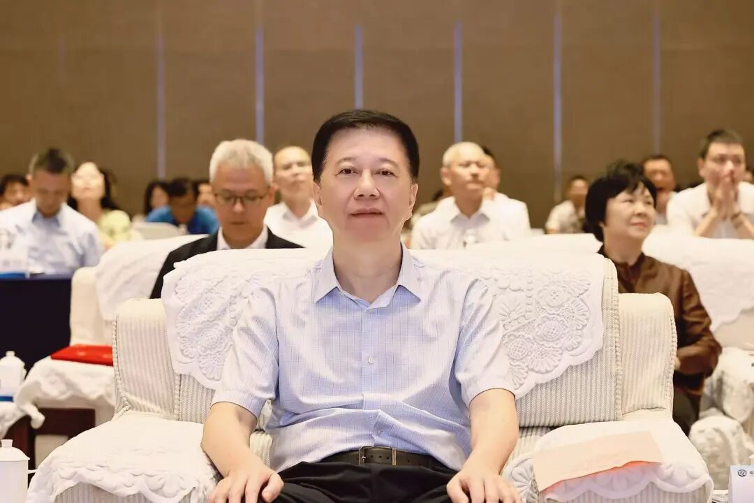 福建省网信产业联合会联合龙岩市人民政府举办龙岩市数字产业招商推介会