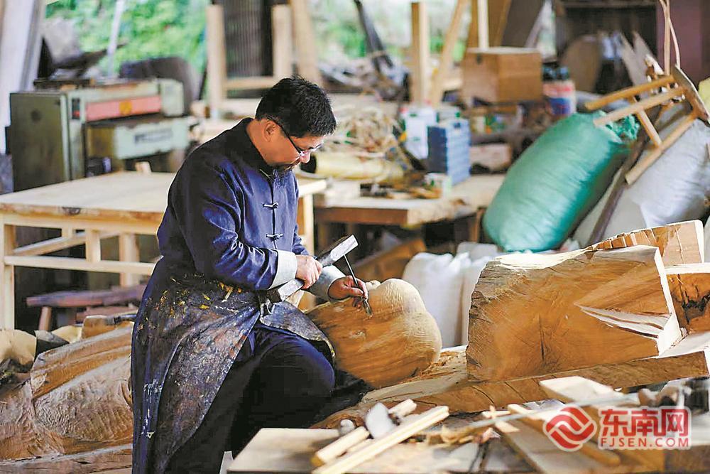 �˻����ʹھ�ɽ��������Ϯ�������޷ɳ�