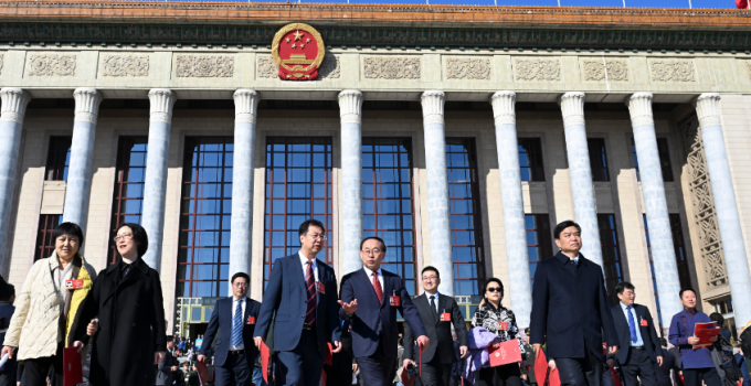 阔步向前启新程 接续奋斗谱新篇——2026年全国两会巡礼