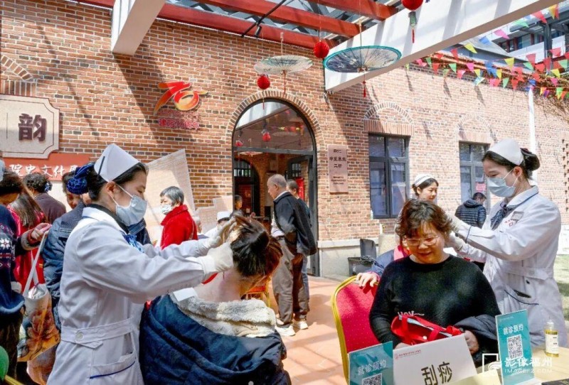 拗九节，省人民医院组织开展暖心又实用的健康课堂。记者 石美祥 摄