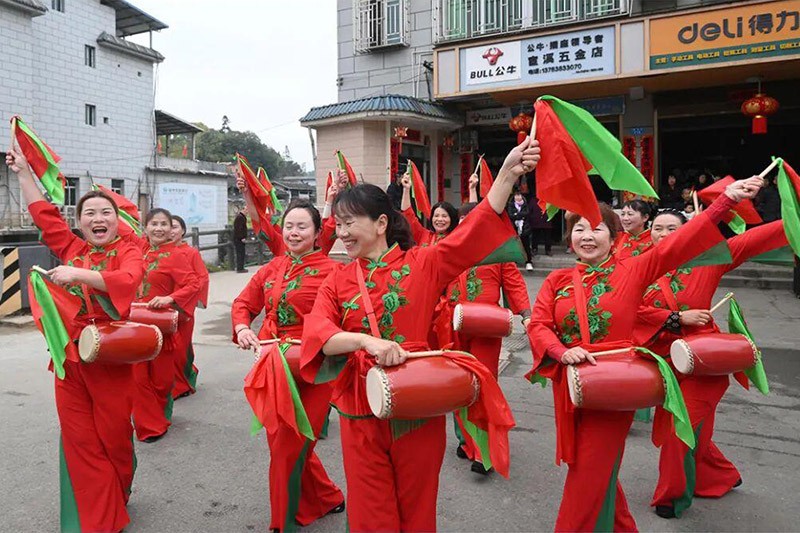 新店腰鼓（资料图）。记者 张旭阳 摄