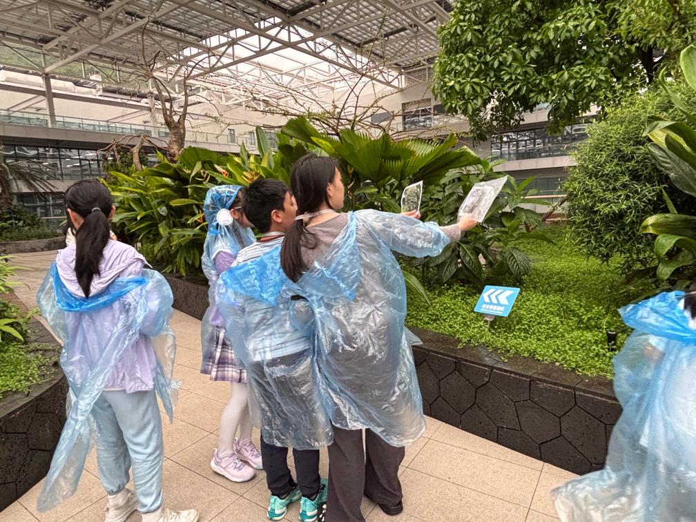 踏春好 春假给孩子带来多彩课堂