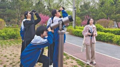 120所中小学把课堂搬进公园