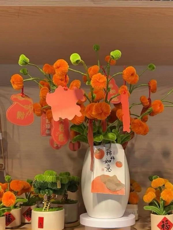 本周五(4月10日)晚,湄洲日报主播将走进兴化府历史文化街区,正式开启《我在古街学手艺》第一期直播,带你解锁传统与潮流碰撞的乐趣。