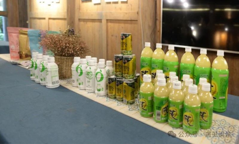 ▲特色橄榄深加工产品•陈枫/摄