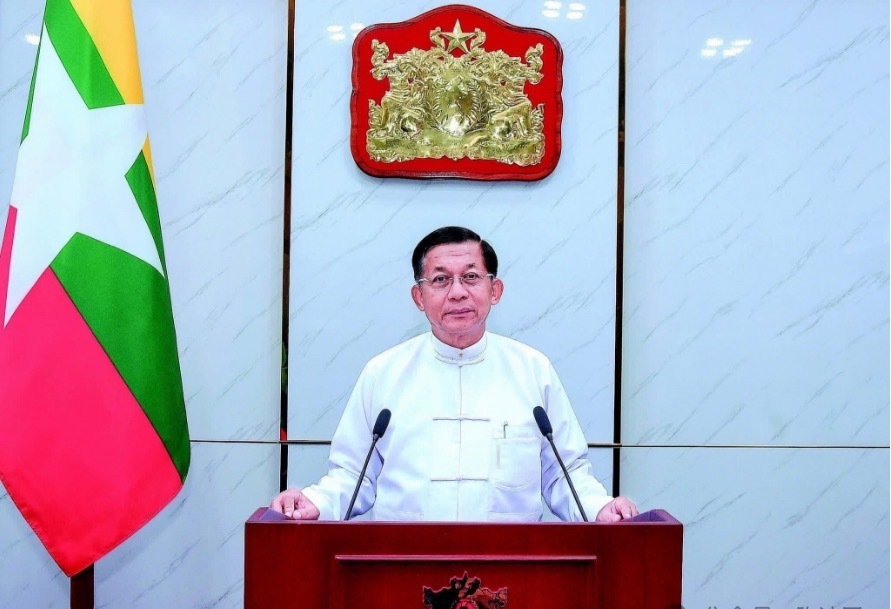 缅甸当选总统敏昂莱正式宣誓就职