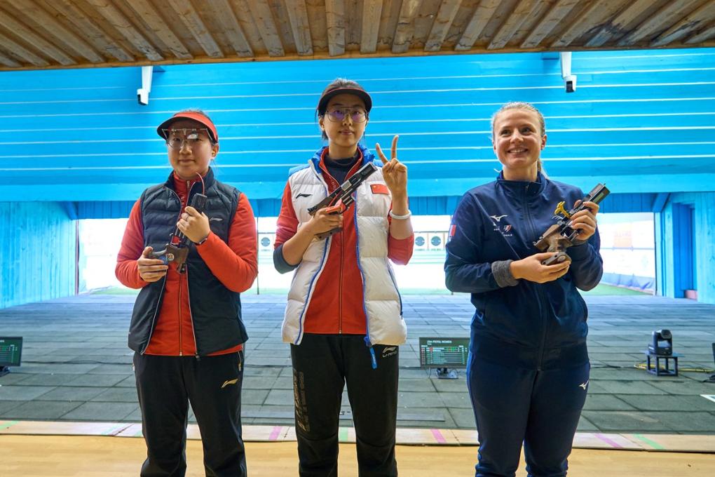 射击世界杯西班牙站：盛李豪、肖嘉芮萱再添两金