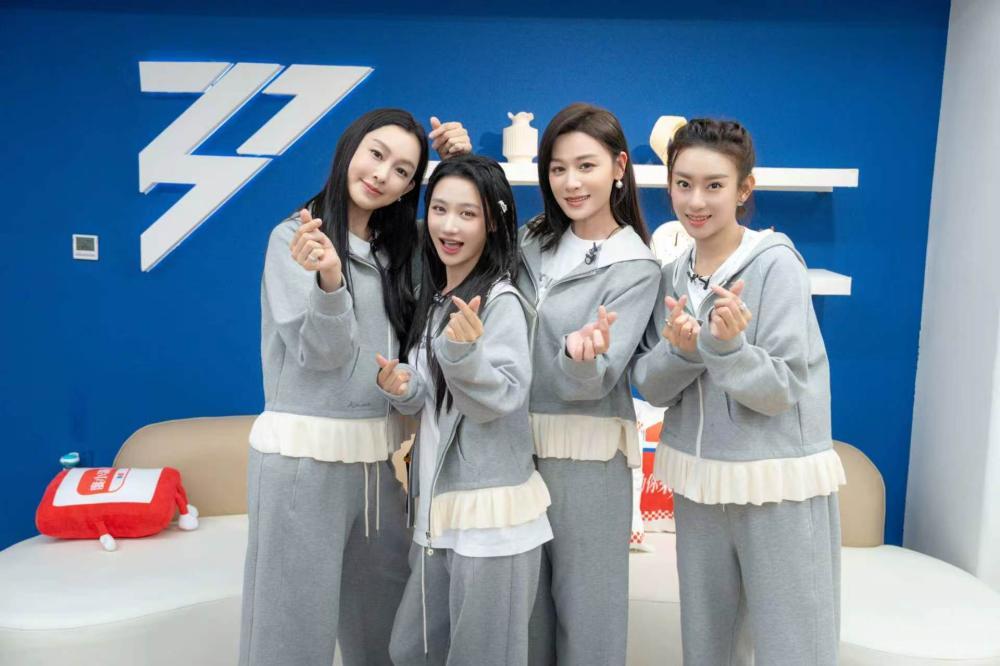 开启“无滤直播” 《乘风2026》今日上线首次直播公演