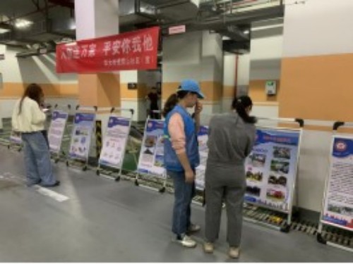 屏山社区开展人防应急疏散演练以练筑防守护居民平安