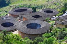 福建土楼：文旅融合促发展