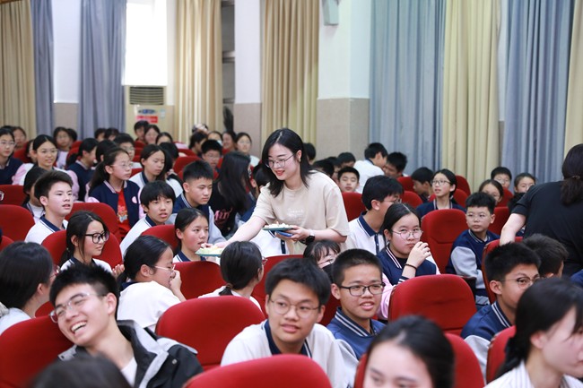 泉州开发区实验学校：为随迁子女插上梦想翅膀