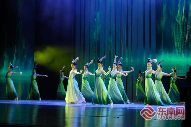 舞蹈《筑梦山水》。记者 林夏悦 摄