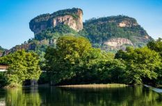 福州武夷山：春日旅游升溫 課本美景走進現實