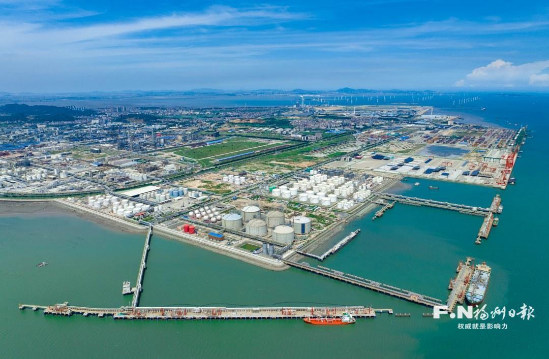 福州江阴港城经济区去年化工产业产值首超千亿元