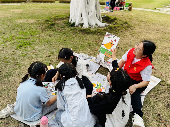 平安产险泉州中心支公司：守护“童”行绘绿韵 共筑地球新未来