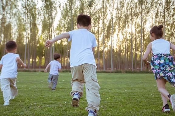 国家发展改革委：鼓励更多有条件的地方积极探索中小学春秋假
