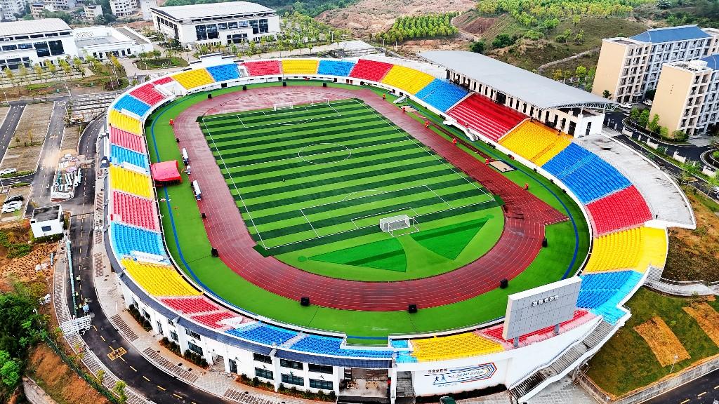 龙岩：少年燃动足球梦