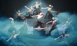 沉浸式演艺《再回闽南》在侨乡漳州上演