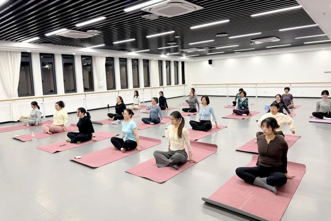 南平：职工夜校点亮“八小时外”生活 公益课堂传递文明温度