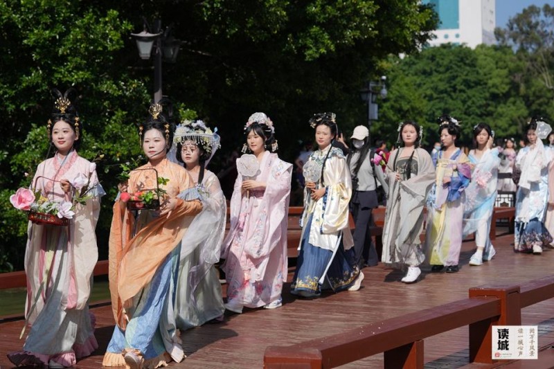 一年一度的西湖上巳节开启。记者 包华 摄