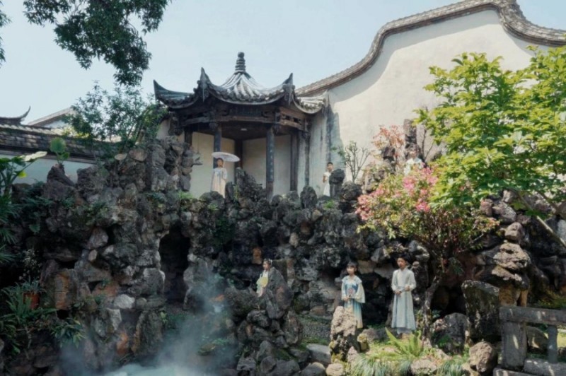 青少年现场演绎福州主题诗词《闽都四季》。新华网发（主办方供图）