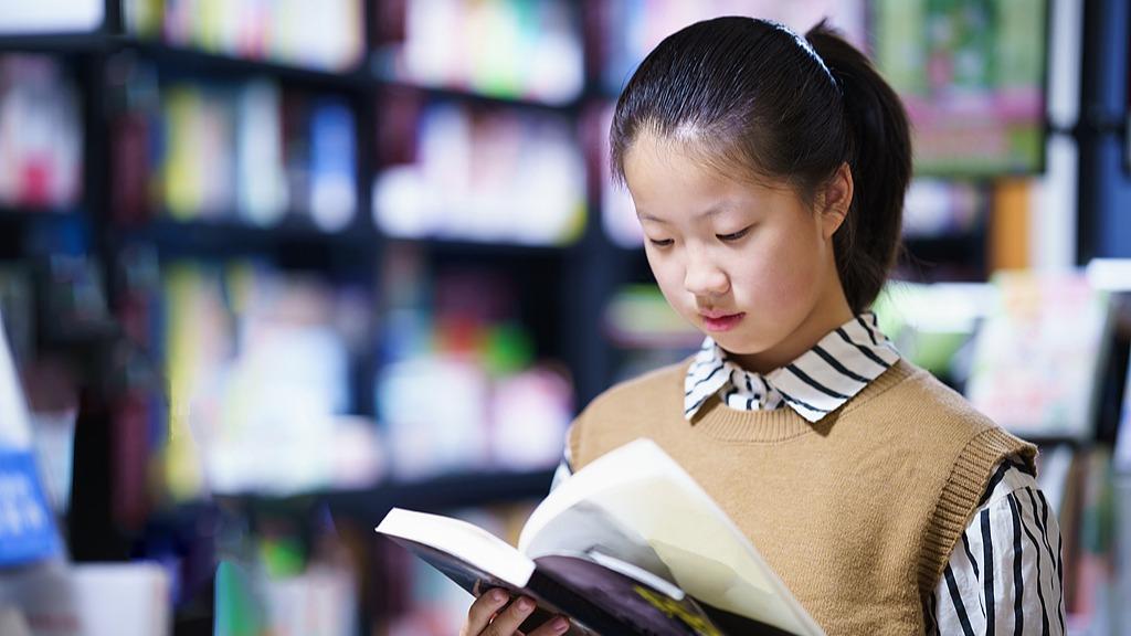 山东开展书香语韵・经典薪传青少年阅读系列活动