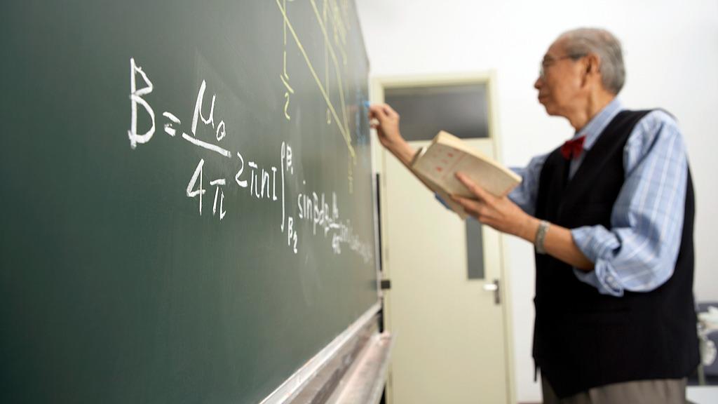 “银龄行动”助力西部教育发展