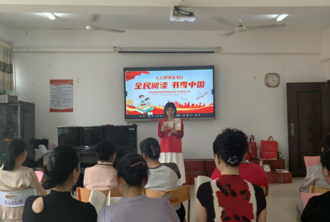 春风翻书处，皆是平安人