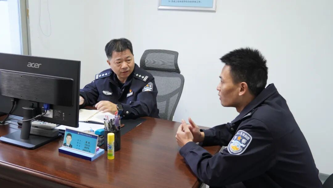 罗源县公安局：创新“微巡查”机制，强化内务条令落地