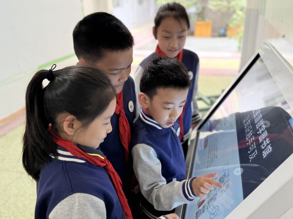 創(chuàng)新形式 豐富載體——多地中小學(xué)探索閱讀的“N種方式”