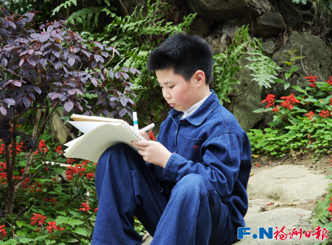 福州一年级小学生，怎么就办上了个人画展？校长这样说……