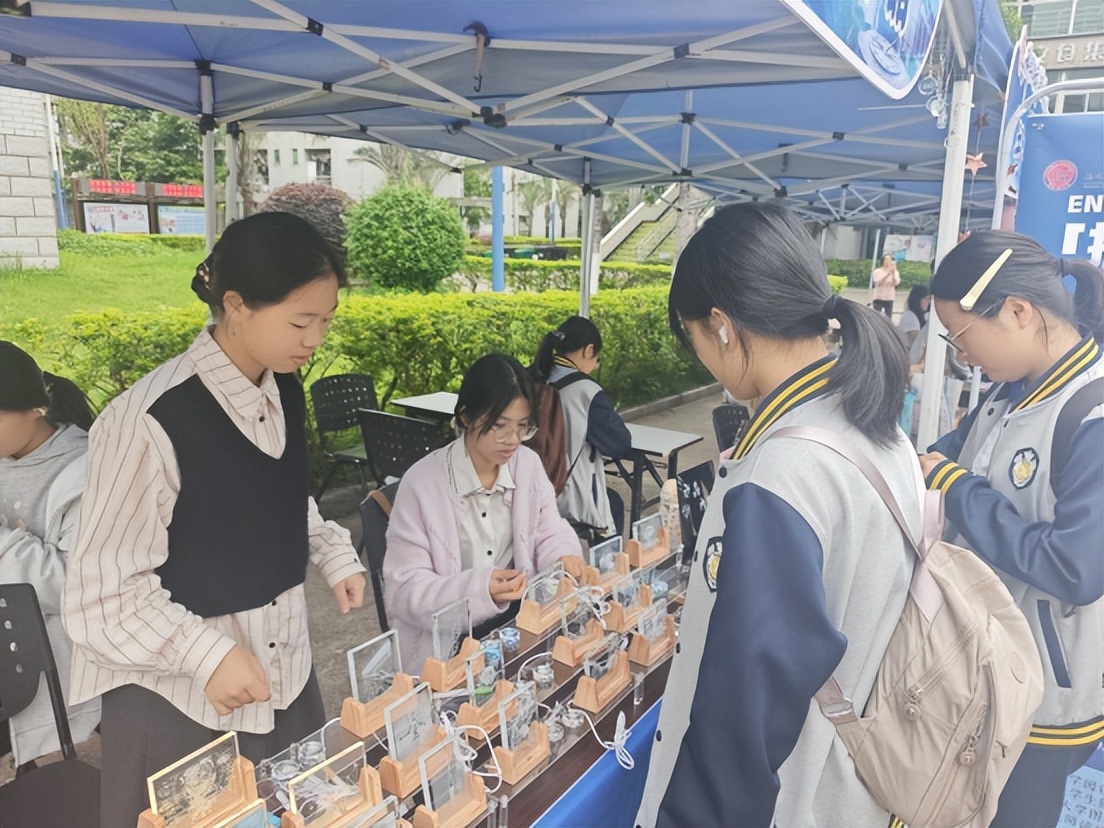 福州五凤街道天元社区开展“科学阅读·点亮未来”校社联动全民阅读活动