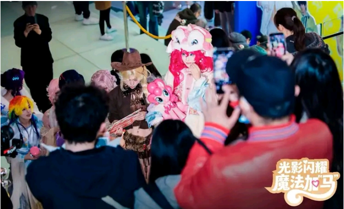 儒意电影：2025年营收126.5亿元 净利润5.14亿元同比扭亏为盈