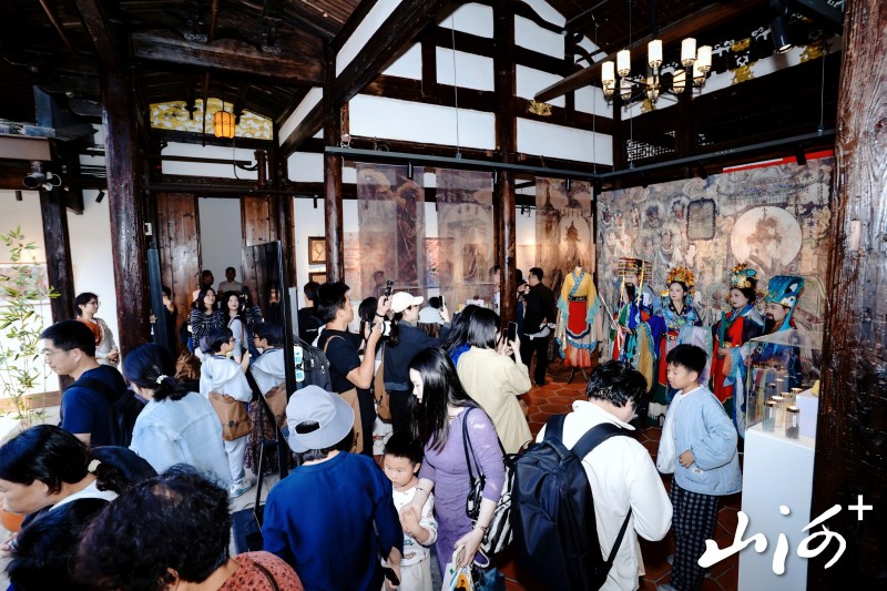 4月24日，由山西省文化和旅游厅主办的“国宝唤醒计划——入画山西”文化巡展福州站。