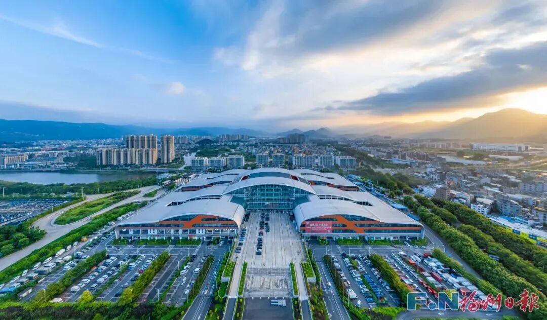 一串串奔跑的代码，如何加速福州的产业发展与民生事业？