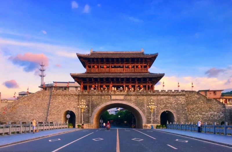 龙岩·客家祖地桑梓情深。图源：五彩龙岩文旅之声