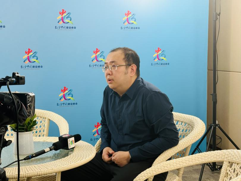 曹峰：“方升”体系，给大模型产业一份“贴心标尺”