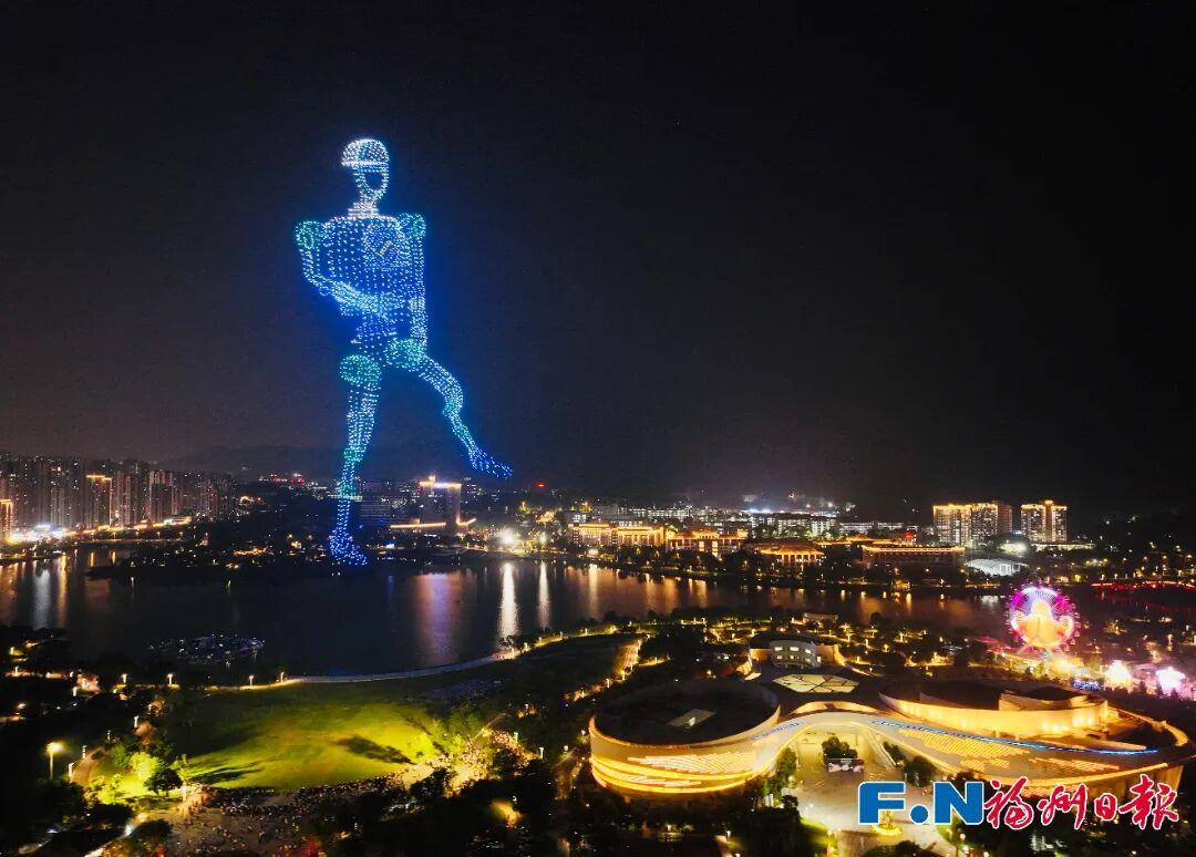 太震撼了！3333架無人機點亮福州夜空