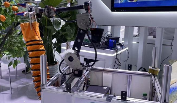 从“展品”到“场景”，“黑科技”加速融入福建千行百业