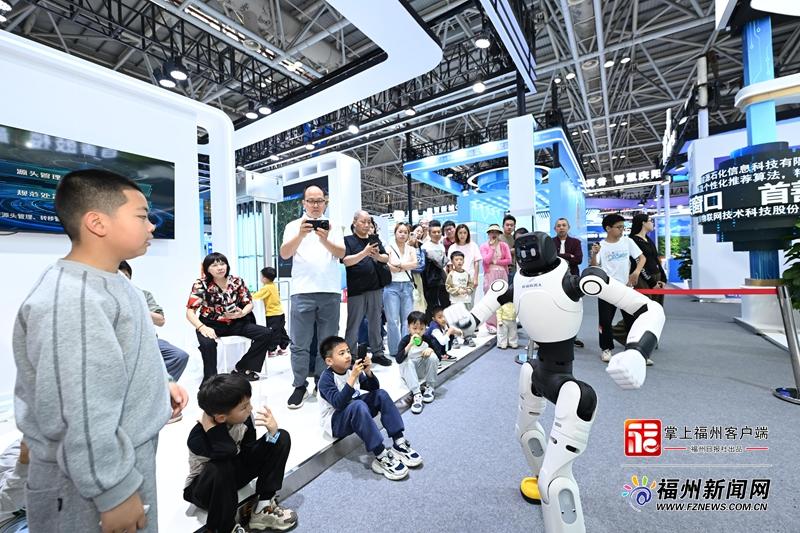福州“五一”文体旅商融合点燃假日经济