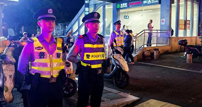 地铁站“无人看管”的行李藏着福州最动人的底气