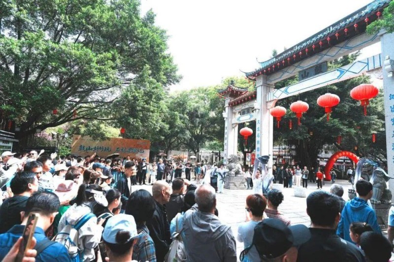 福建正用它的山海气度与人文温度，承接住这份期待。