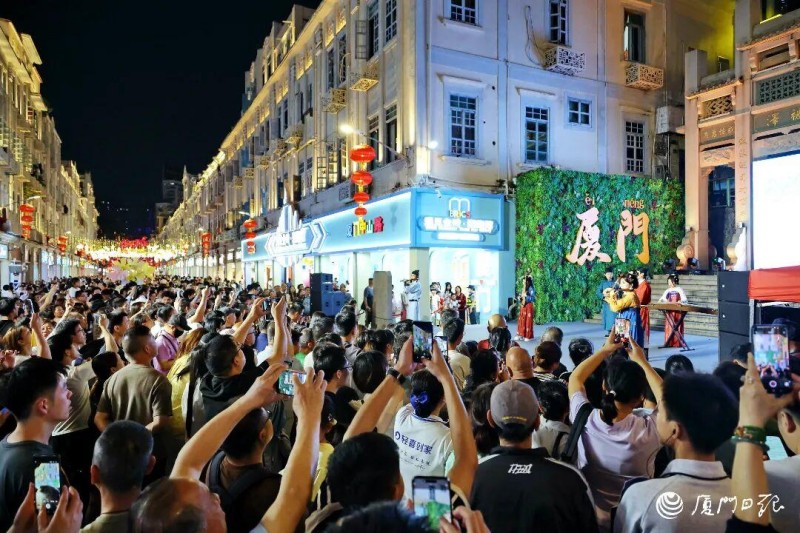 福建正用它的山海气度与人文温度，承接住这份期待。厦门日报记者@陈立新