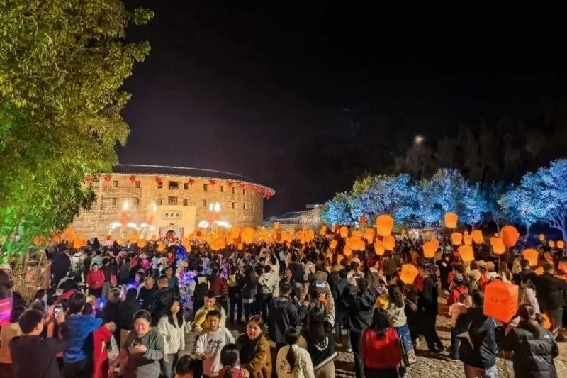 福建正用它的山海气度与人文温度，承接住这份期待。
